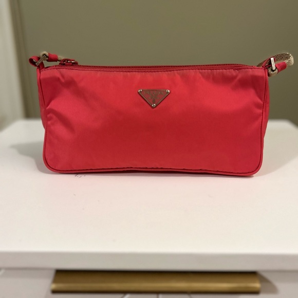 Prada pink nylon pochette - Picture 1 of 13